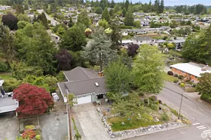 622 Olympic Ave, Edmonds, WA 98020 - Photo 2