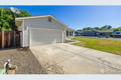 111 E Queen Place, Ellensburg, WA 98926 - Photo 4