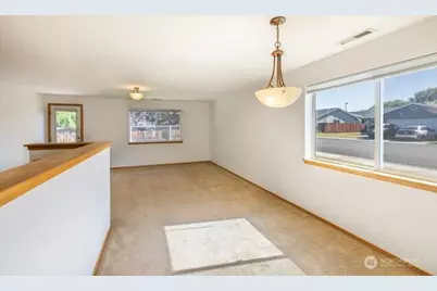 111 E Queen Place, Ellensburg, WA 98926 - Photo 10