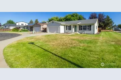 111 E Queen Place, Ellensburg, WA 98926 - Photo 2