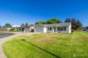 111 E Queen Pl, Ellensburg, WA 98926 - Photo 2