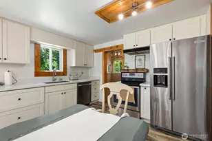 22122 SE 51st Pl, Issaquah, WA 98029 - Photo 16