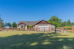 9505 Bridge Rd SE, Yelm, WA 98597 - Photo 2