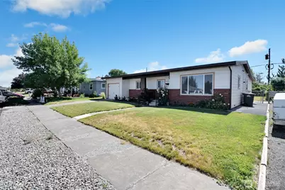 827 S Juniper Drive, Moses Lake, WA 98837 - Photo 6