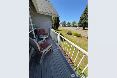 3110 13th Street, Everett, WA 98201 - Photo 2