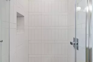 6219 9th Ave NE, Seattle, WA 98115 - Photo 6