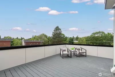 6219 9th Avenue NE, Seattle, WA 98115 - Photo 1
