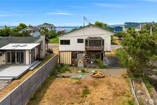 2403 Sunlight Beach Rd, Clinton, WA 98236 - Photo 14