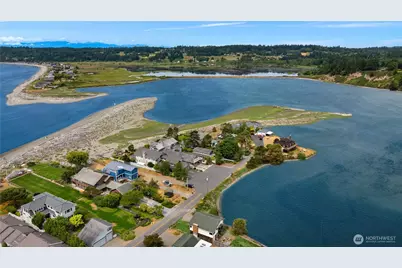 2403 Sunlight Beach Road, Clinton, WA 98236 - Photo 10