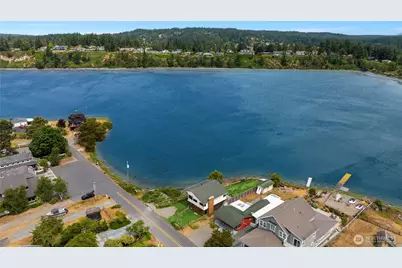 2403 Sunlight Beach Road, Clinton, WA 98236 - Photo 8