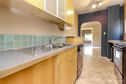 611 N Junett Street N, Tacoma, WA 98406 - Photo 36