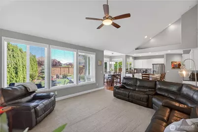 32 Mount Rainier Loop E, Bonney Lake, WA 98391 - Photo 22