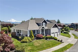 32 Mount Rainier Loop E, Bonney Lake, WA 98391 - Photo 2