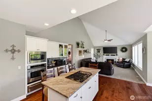 32 Mount Rainier Loop E, Bonney Lake, WA 98391 - Photo 12