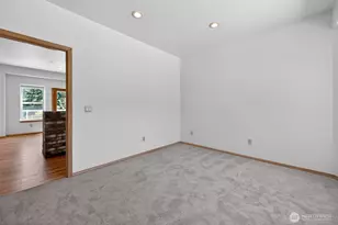 18432 W Lake Desire Dr SE, Renton, WA 98058 - Photo 22
