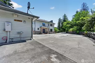 18432 W Lake Desire Dr SE, Renton, WA 98058 - Photo 36