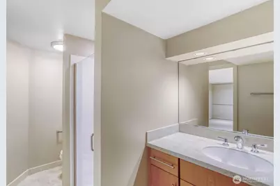 10012 NE 22nd Street, Bellevue, WA 98004 - Photo 18