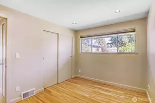10012 NE 22nd St, Bellevue, WA 98004 - Photo 16