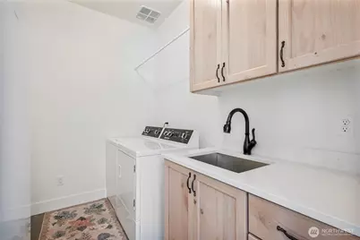 1013 N Bodine Road, Kelso, WA 98626 - Photo 22