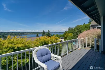 843 Pear Court NE, Olympia, WA 98506 - Photo 2