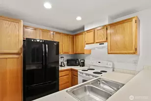 22810 30th Ave S, Des Moines, WA 98198 - Photo 6