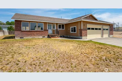 1539 S Bailey, Moses Lake, WA 98837 - Photo 2
