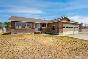 1539 S Bailey, Moses Lake, WA 98837 - Photo 2