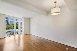 699 John St, Seattle, WA 98109 - Photo 8