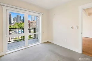 699 John St, Seattle, WA 98109 - Photo 18