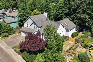10820 NE 183rd Ct, Bothell, WA 98011 - Photo 4