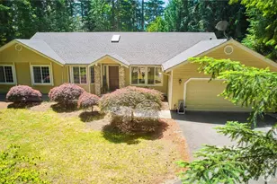 3903 NW Martha Ln, Silverdale, WA 98383 - Photo 2