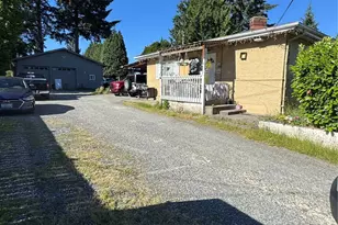 203 112th St SE, Everett, WA 98208 - Photo 10