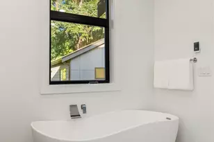 3832 32nd Ave W, Seattle, WA 98199 - Photo 24