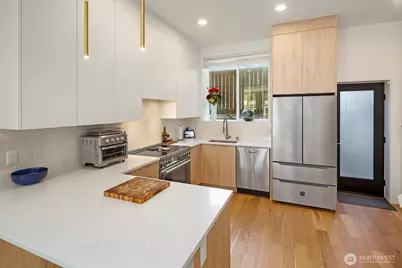 4104 Leary Way NW, Seattle, WA 98107 - Photo 8