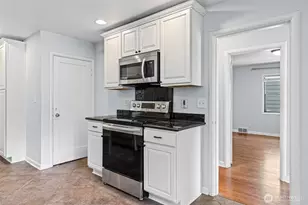 1119 N Tacoma Ave, Tacoma, WA 98403 - Photo 10