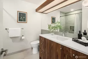 6750 W Mercer Way, Mercer Island, WA 98040 - Photo 38