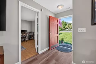 10520 50th Ave E, Tacoma, WA 98446 - Photo 4