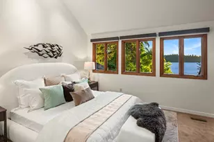 4889 Forest Ave SE, Mercer Island, WA 98040 - Photo 16
