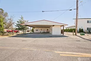 622 S 1st St, Brewster, WA 98812 - Photo 22