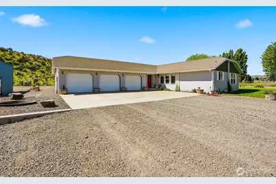 15180 Cottonwood Canyon Road, Yakima, WA 98908 - Photo 2