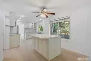 12708 NE 101st Pl, Kirkland, WA 98033 - Photo 16