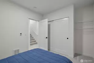 5244 Brooklyn Ave NE, Seattle, WA 98105 - Photo 12