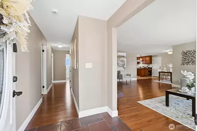 1931 Hoyt Avenue, Everett, WA 98201 - Photo 4