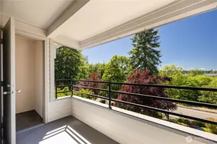 3540 Lake Washington Blvd SE, Bellevue, WA 98006 - Photo 18