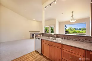 3540 Lake Washington Blvd SE, Bellevue, WA 98006 - Photo 16