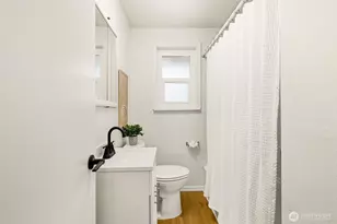 20211 24th Ave NE, Shoreline, WA 98155 - Photo 20