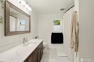 3631 W F St, Bremerton, WA 98312 - Photo 20