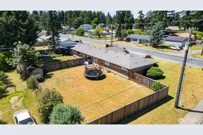930 138th Street E, Tacoma, WA 98445 - Photo 4