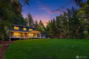 16761 NE Sanwick Pl, Bainbridge Island, WA 98110 - Photo 30