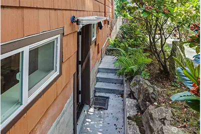 4317 Phinney Avenue N, Seattle, WA 98103 - Photo 22